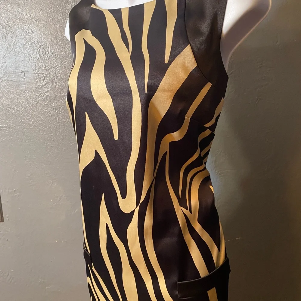 ALYX LIMITED SAFARI SILK ROUNDNECK  SLEEVELESS SHIFT DRESS - Picture 14 of 16